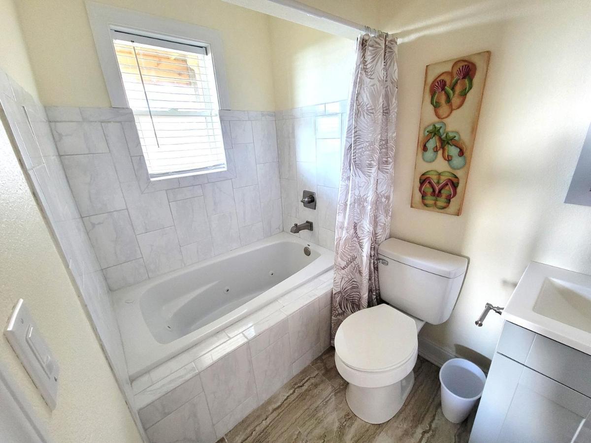 8018 Beach Rd, Semi-Oceanfront, Pool/Hot Tub นากส์เฮด ภายนอก รูปภาพ